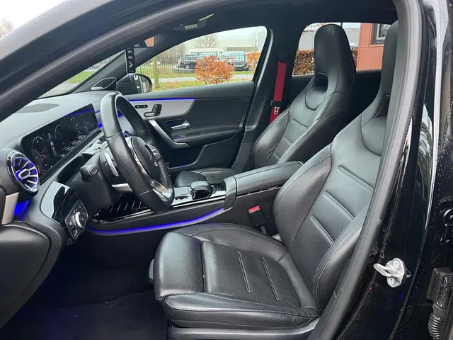 Mercedes-Benz A-Klasse 250 Premium Plus 2018 Benzine 9