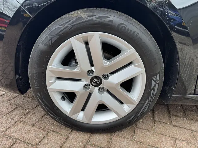 Renault Clio 1.0 TCe 90pk Evolution 2025!! 2025 Benzine 9