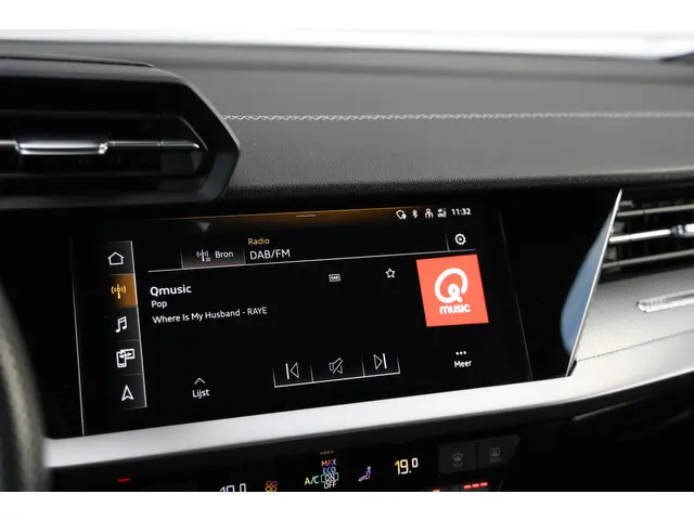 Audi A3 Limousine 35 TFSI 3x S-Line 150PK 2023 Benzine 43