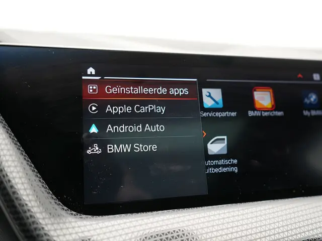 BMW 1 Serie M135i xDrive 306pk Dealer O.H 2021 Benzine 13
