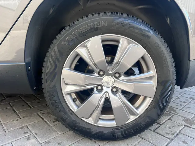 Peugeot 2008 1.2 PureTech Blue Lion 2016 Benzine 17