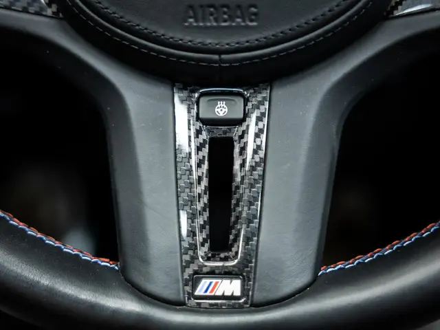 BMW M4 4-serie Cabrio xDrive Competition 2023 Benzine 37