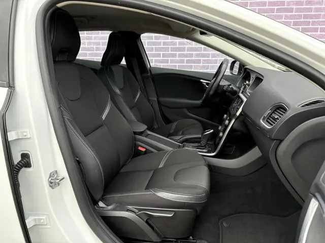 Volvo V40 1.5 T2 Edition+ 2018 Benzine