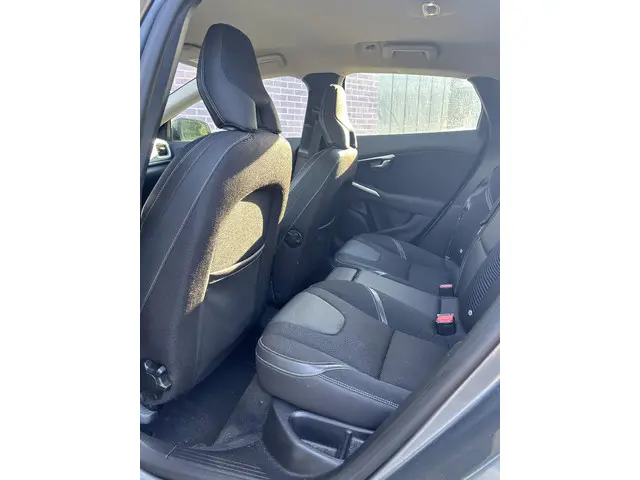 Volvo V40 1.5 T3 Nordic+ 2016 Benzine 6