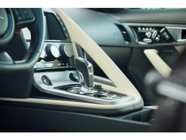 Jaguar F-Type 3.0 V6 Coupé 2016 Benzine 47