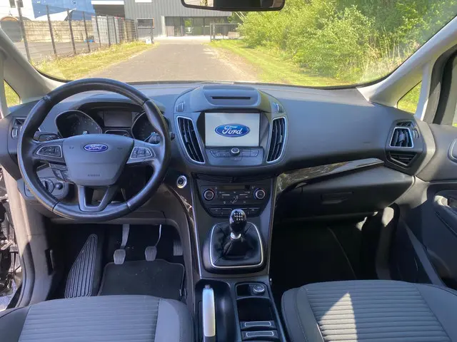 Ford C-MAX 1.0 Titanium 2016 Benzine 15