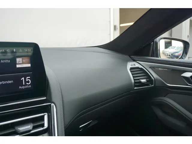 BMW 8 Serie Coupé 840i 2024 Benzine 15