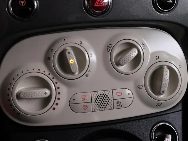 Fiat 500 1.0 Hybrid 2023 Benzine 15