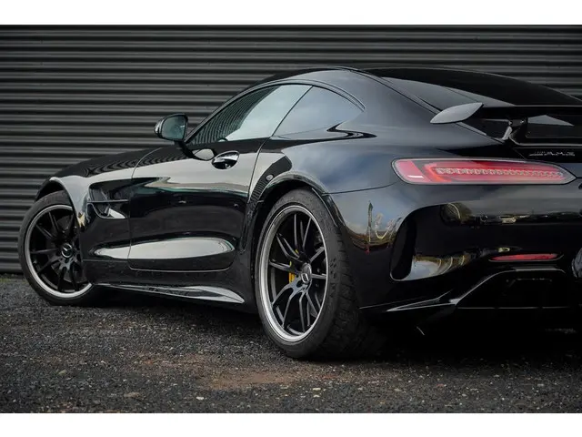 Mercedes-Benz AMG GT 4.0 R 2017 Benzine 40