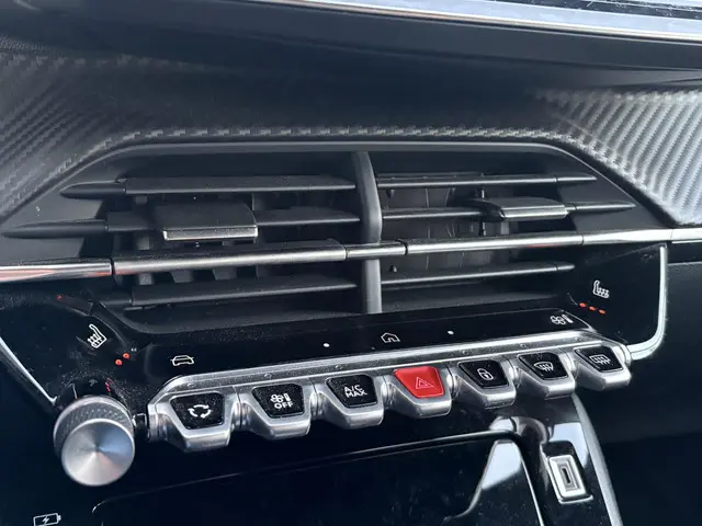 Peugeot e-2008 EV Allure 54 kWh 2023 Elektrisch 15