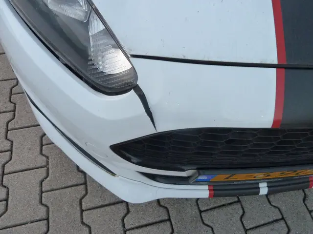 Ford Fiesta 1.25 st line beschrijving lezen 2013 Benzine 5