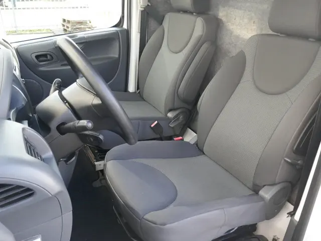 Citroën Jumpy 12 2.0 HDI L1H1 2015 Diesel 18