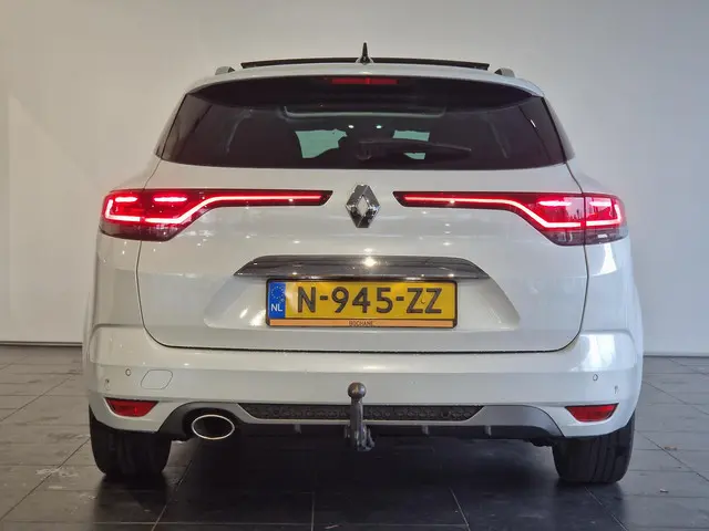 Renault Mégane Estate 1.3 TCe R.S. Line 2021 Benzine 22