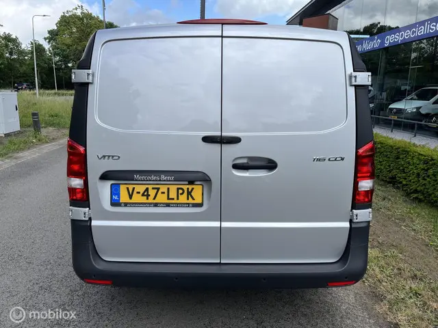 Mercedes-Benz Vito Bestel 116 CDI Lang 2023 Diesel 5