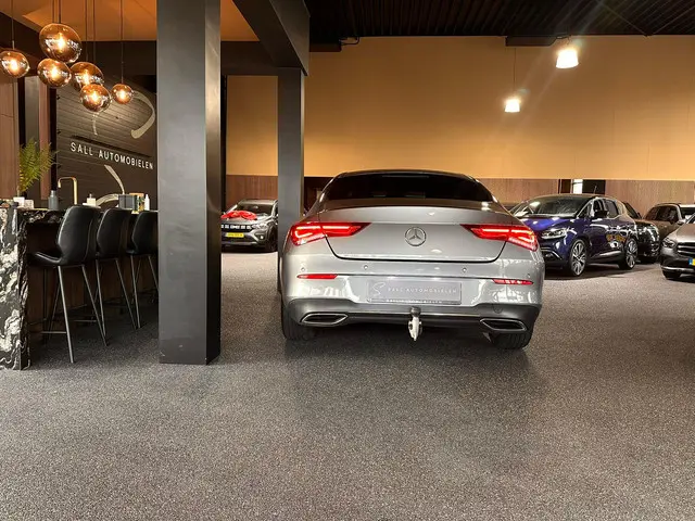 Mercedes-Benz CLA 180 Luxury Line 2022 Benzine 9