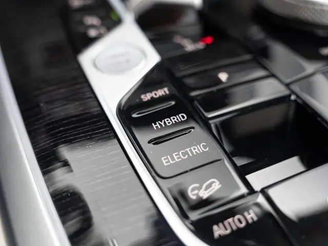 BMW X5 xDrive50e 2026 Hybride Benzine 36