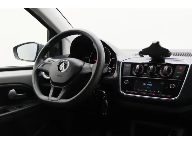 Volkswagen up! 1.0 BMT move up! 2021 Benzine 25
