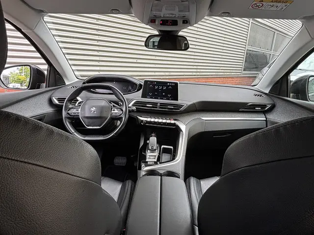 Peugeot 5008 1.6 PureTech Blue Lease Premium 2019 Benzine 7