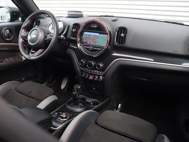 MINI Countryman John Cooper Works ALL4 2020 Benzine 17