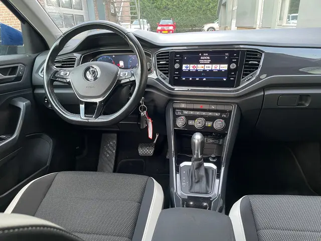 Volkswagen T-Roc 1.5 TSI Sport Business R 2019 Benzine 13
