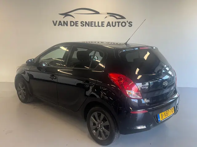 Hyundai i20 1.2i Go! 2015 Benzine 6