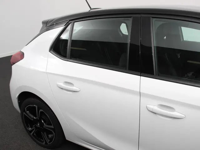 Opel Corsa 1.2 GS 2024 Benzine 32