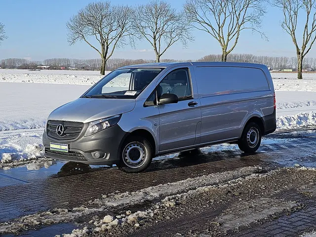 Mercedes-Benz Vito 2