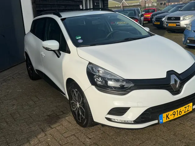 Renault Clio 1.2 16V 2018 Benzine 3