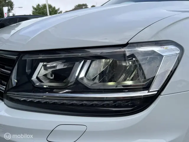 Volkswagen Tiguan 1.5 TSI ACT R-line 2020 Benzine 31