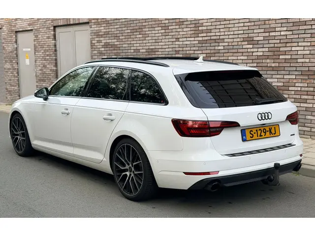 Audi A4 Avant 2.0 TFSI MHEV quattro 2017 Benzine 6