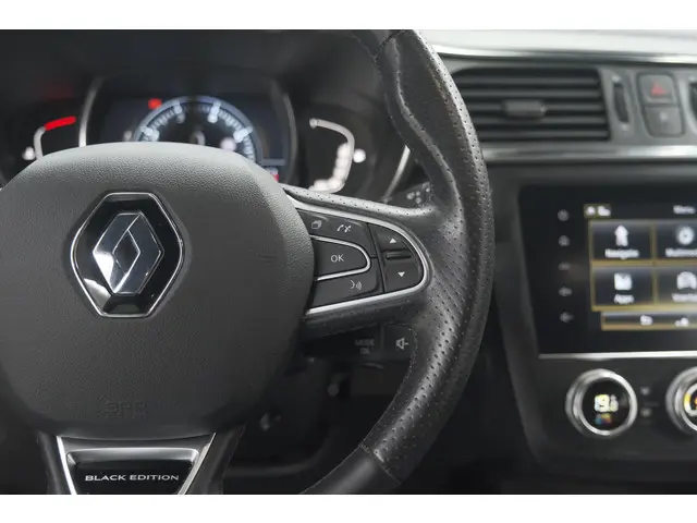 Renault Kadjar TCe 140 Black Edition 2021 Benzine 40