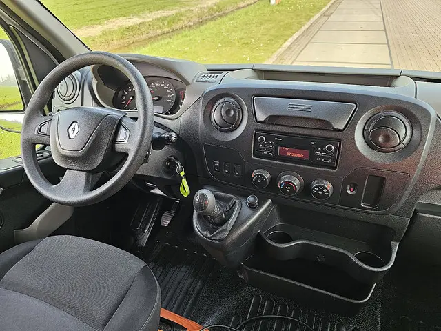 Renault Master 2.3 2017 Diesel 8