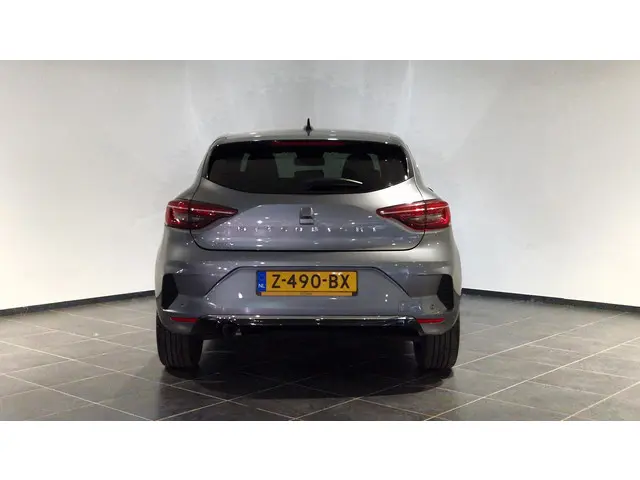 Mitsubishi Colt 1.0T MT Instyle 2024 Benzine 8