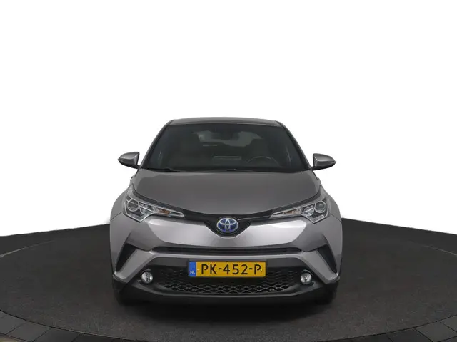 Toyota C-HR 1.8 Hybrid Executive 2017 Hybride Benzine 16