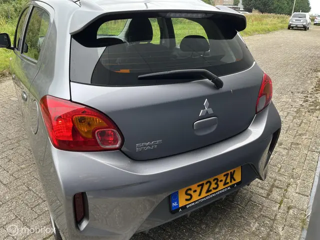 Mitsubishi Space Star 1.2 Connect+ 2023 Benzine 4