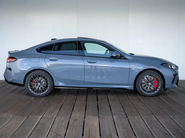 BMW 2 Serie Gran Coupé Gran Coupé 220 2025 Benzine 4
