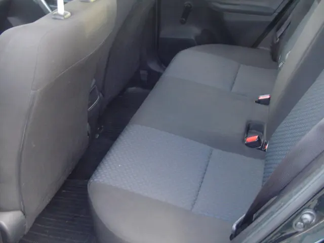 Toyota Auris 1.3 Comfort / NAP / PDC 2013 Benzine 14