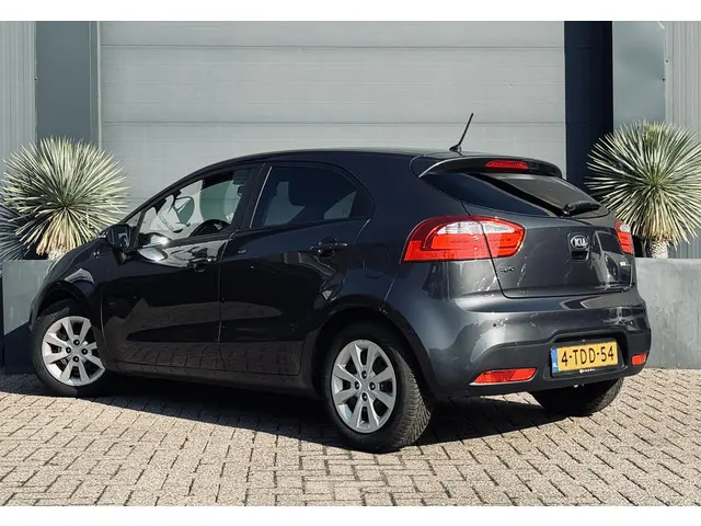 Kia Rio 1.2 CVVT Super Pack 2014 Benzine 11