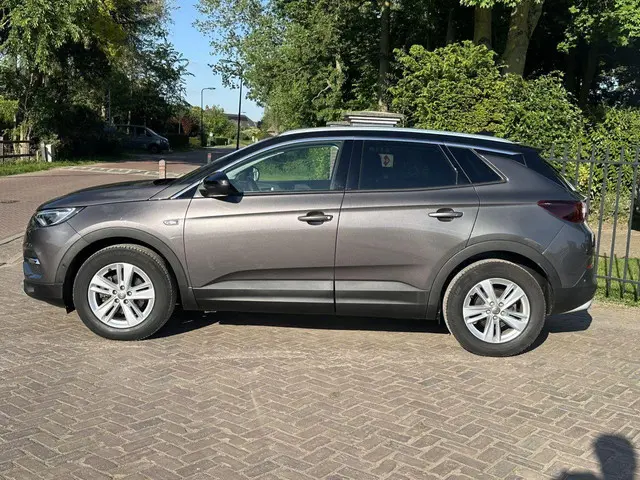Opel Grandland X 1.2 Turbo Innovation 2019 Benzine 10