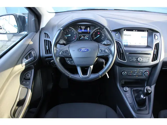 Ford Focus Wagon 1.0 Lease Edition 2018 Benzine 16