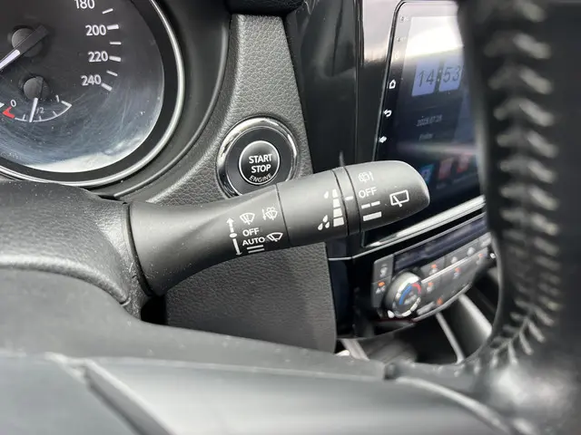 Nissan QASHQAI 1.2 Tekna 17" 2018 Benzine 33