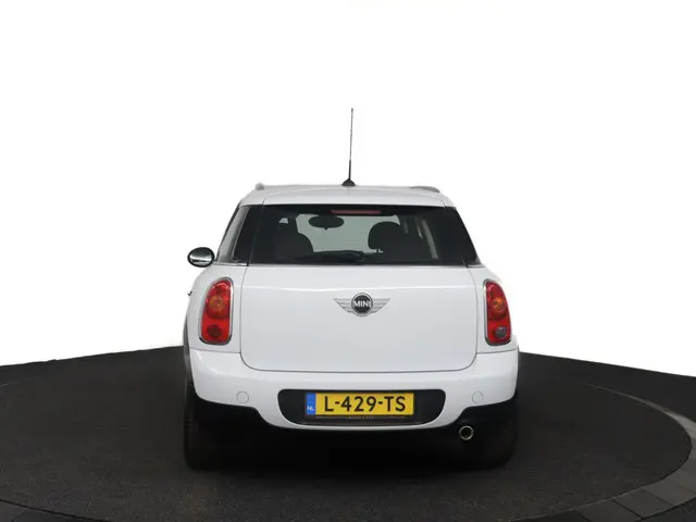 MINI Countryman Mini 1.6 D One Pepper 2016 Diesel 6