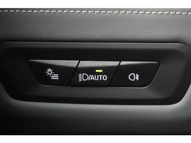 BMW X5 xDrive50e 2025 Hybride Benzine 42