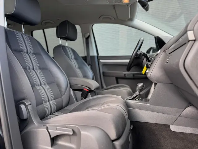 Volkswagen Touran 1.4 TSI Highline 2012 Benzine 5