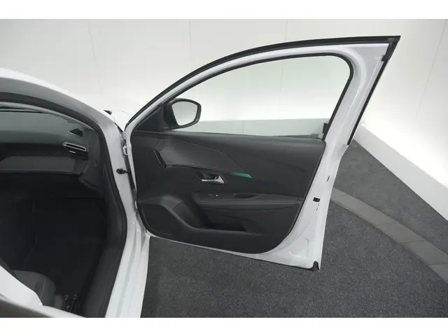 Peugeot 208 PureTech 100 Allure 2024 Benzine 61