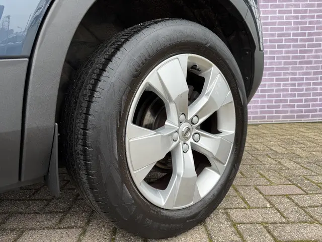 Volvo XC40 1.5 T2 Momentum Business 2022 Benzine 4