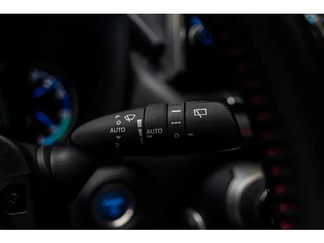 Toyota RAV4 2.5 Hybrid Executive 2022 Hybride Benzine 23