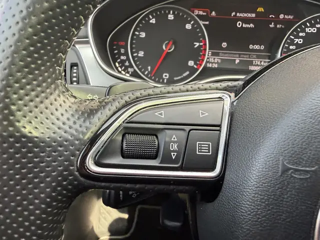 Audi A6 Avant 3.0 TFSI quattro 3X S-Line 2014 Benzine 18