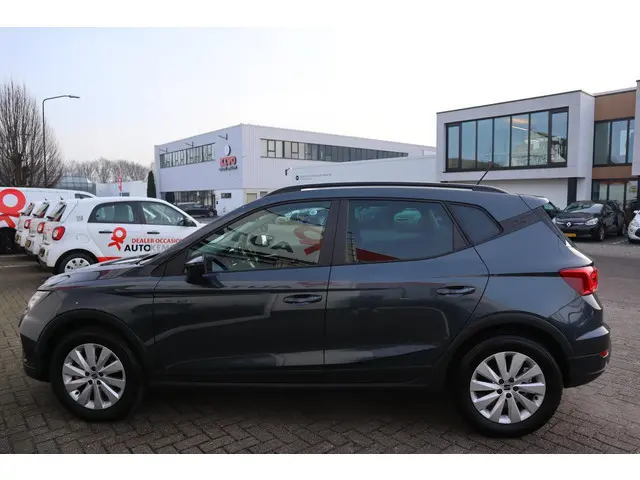 SEAT Arona 1.0 EcoTSI STYLE 2024 Benzine 28