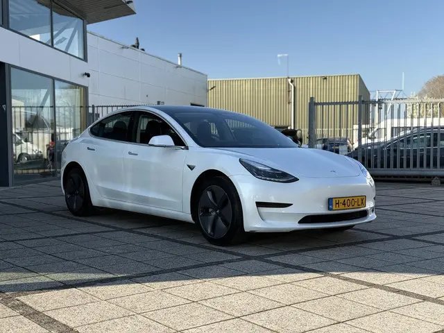 Tesla Model 3 Range Plus 2020 Elektrisch 7